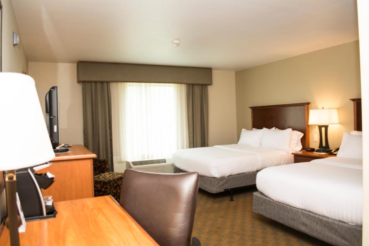 Holiday Inn Express & Suites - Mason City By Ihg Exterior photo